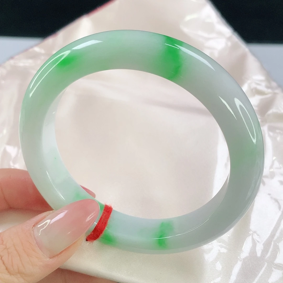 未镶嵌手镯翡翠815