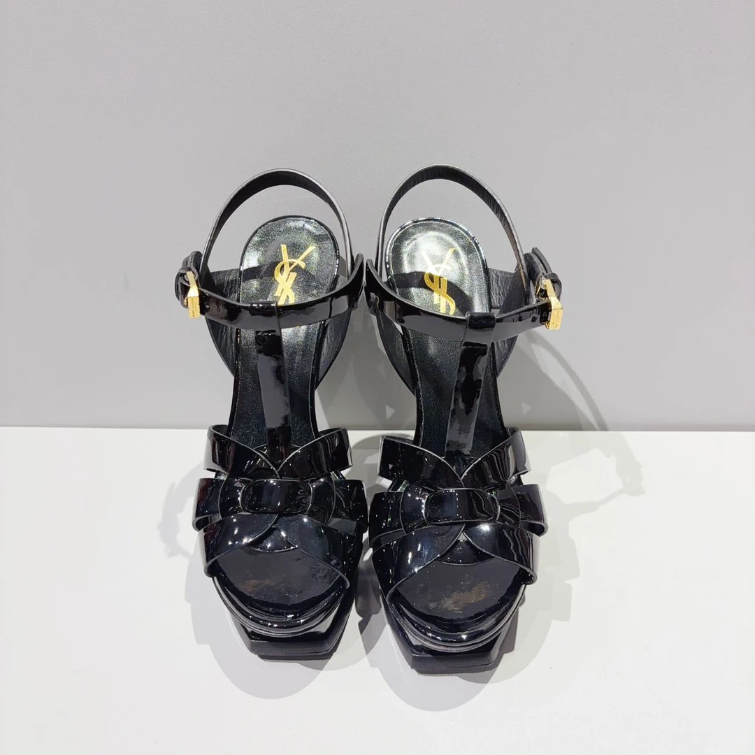 全新未使用 YSL/圣罗兰 蔚蓝/经典高跟凉鞋黑色漆皮35码跟高10cm