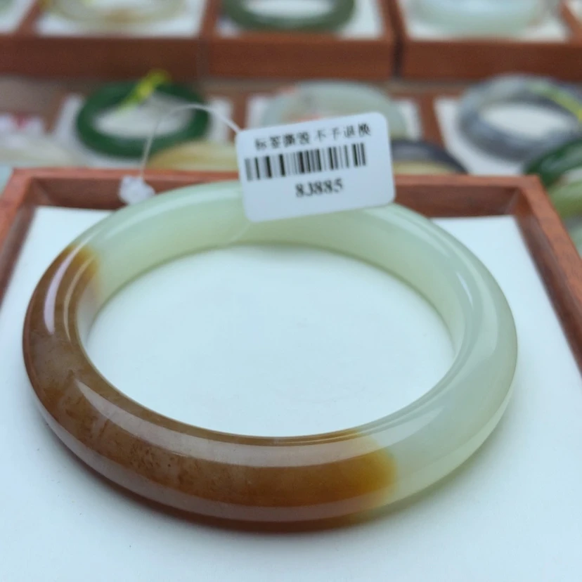 【闪购商品】和田玉手镯未镶嵌5354