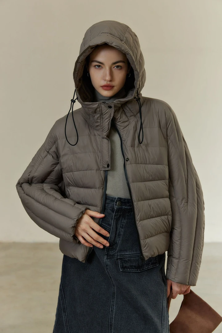 X（亲肤羽绒）新国标90白鸭绒羽绒服外套短款薄款7666