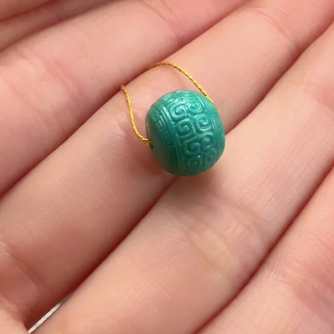 绿松石未镶嵌颈饰