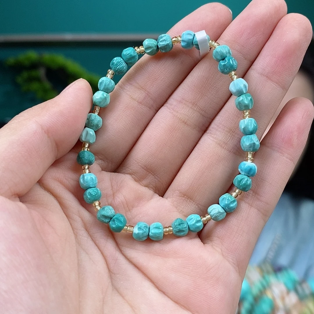 未镶嵌绿松石珠宝奇石