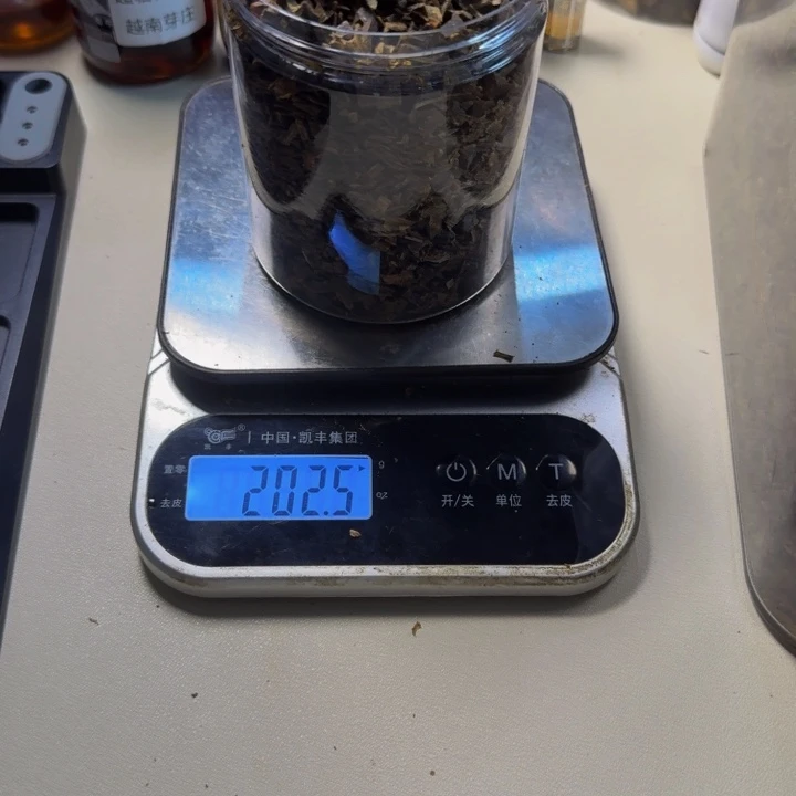 妮***子沉香碎屑沉香绿奇楠树丁沉水