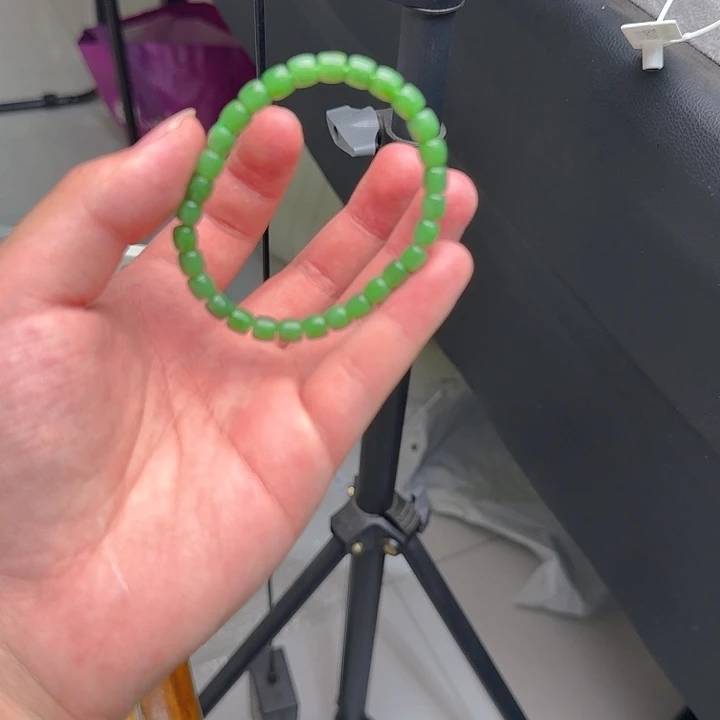 手串未镶嵌和田玉（碧玉）