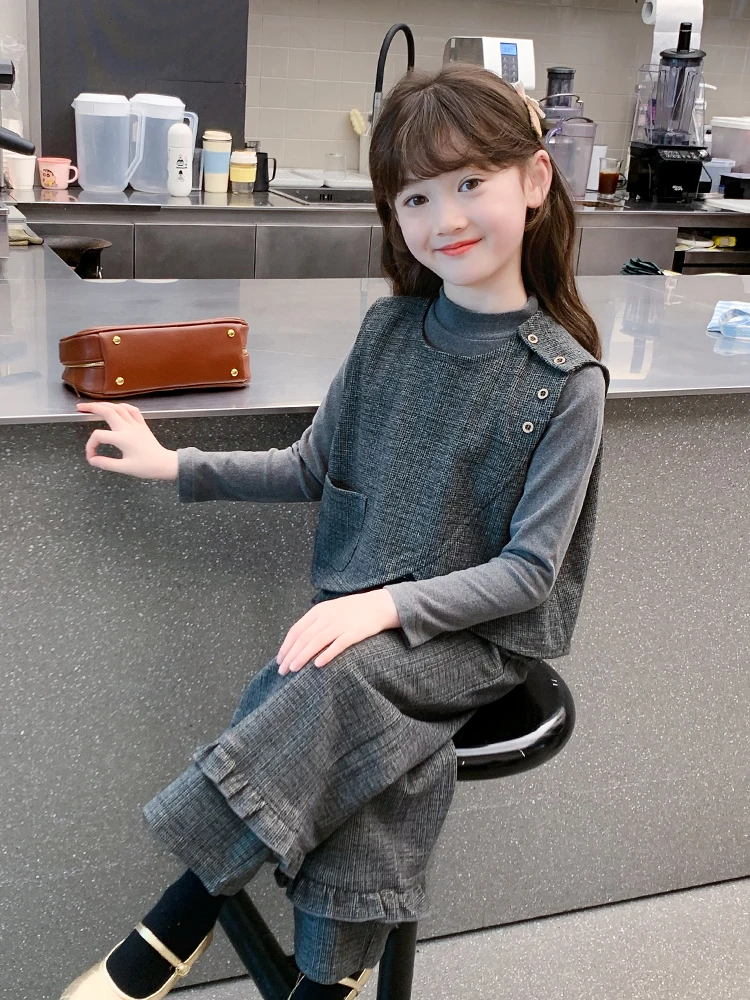 女童秋装套装2025新款儿童洋气时髦休闲三件套春秋款女孩网红衣服