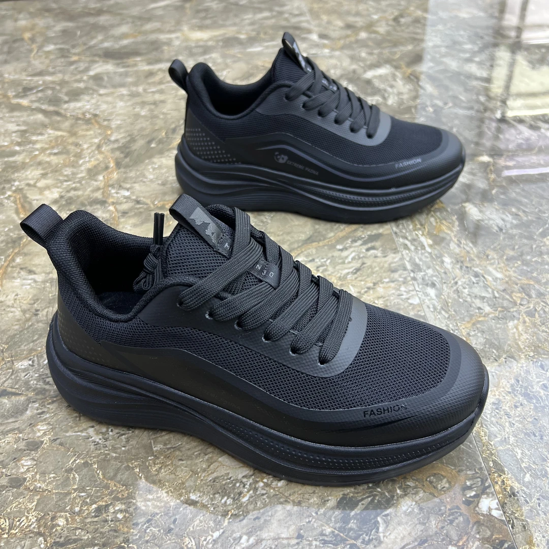 2026春季新款男士时尚简约百搭轻便软底黑色休闲男鞋