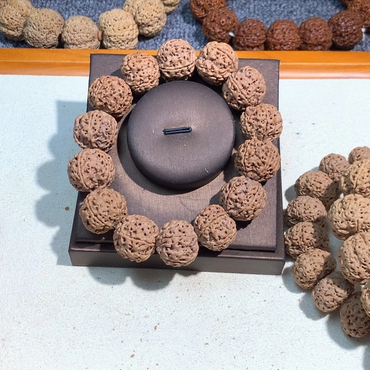 吊坠文玩核桃11号 21梅花