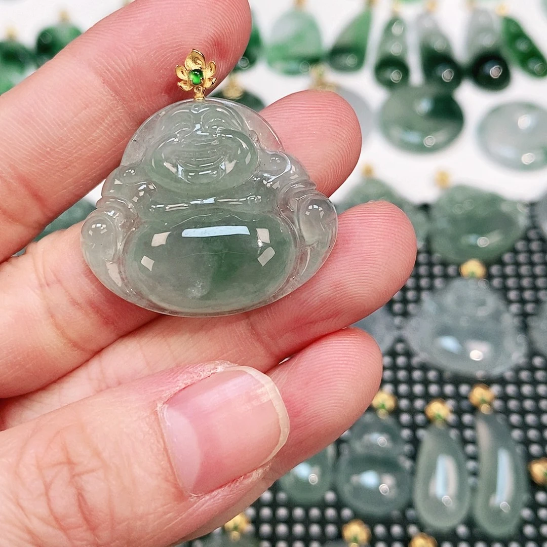 翡翠颈饰18K金镶嵌吊坠