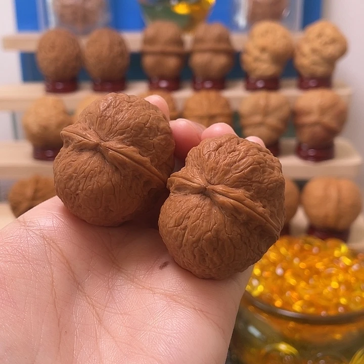 文玩核桃吊坠宝山50