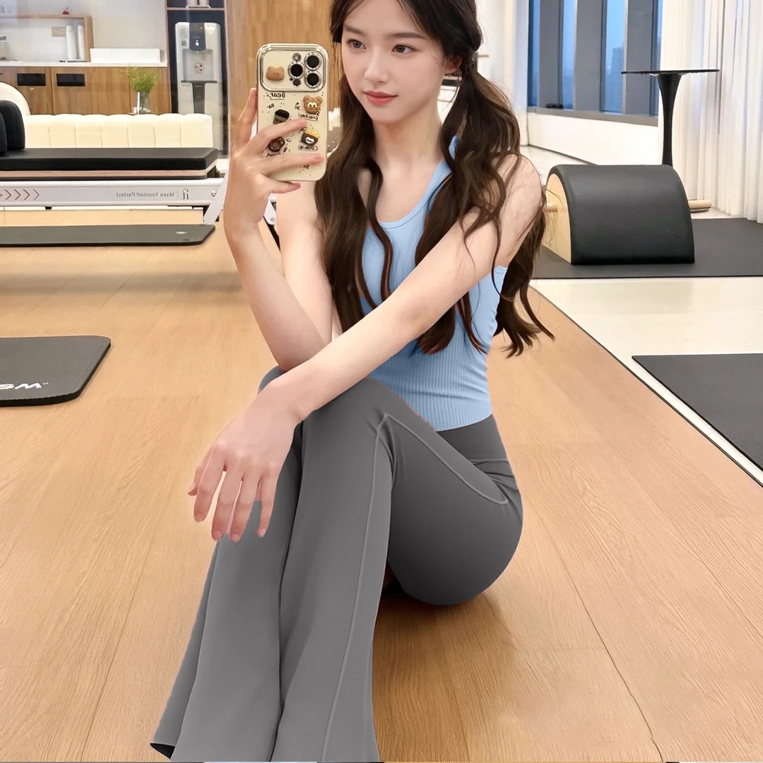 超好看瑜伽服女新款带胸垫螺纹工字背心可外穿健身喇叭裤运动套装