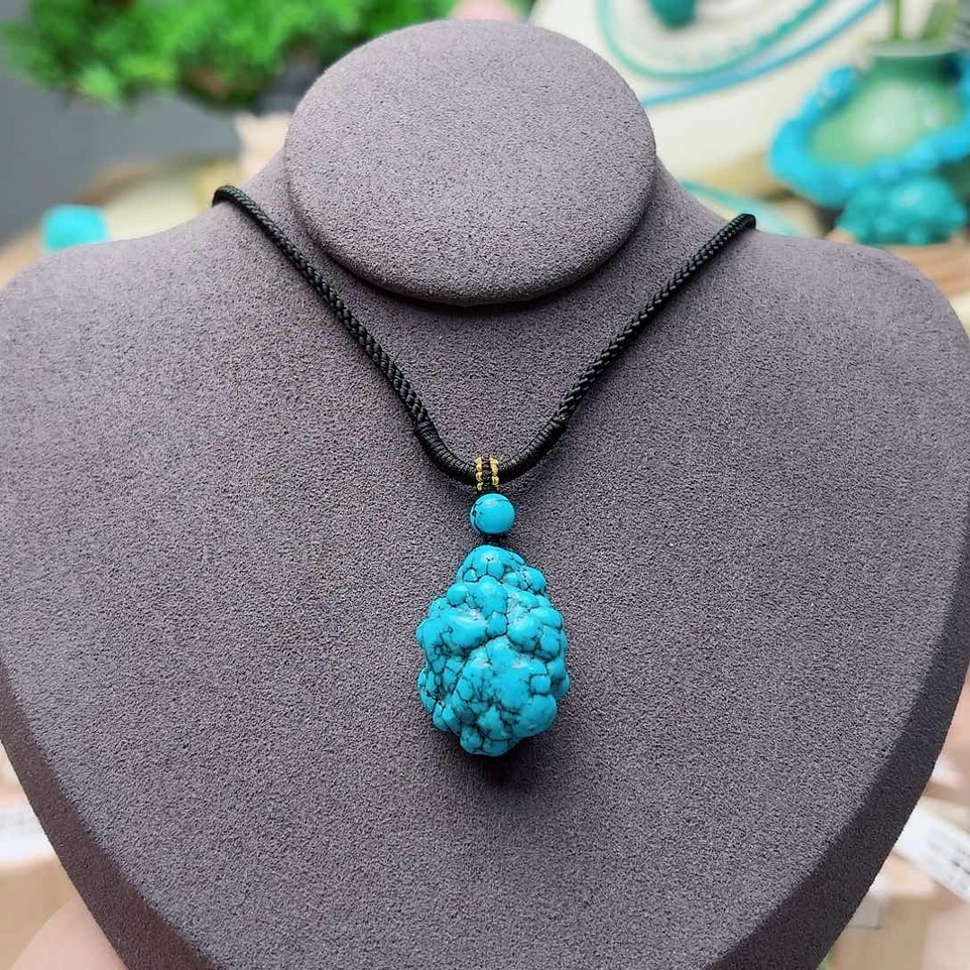 绿松石未镶嵌高瓷蓝随形吊坠