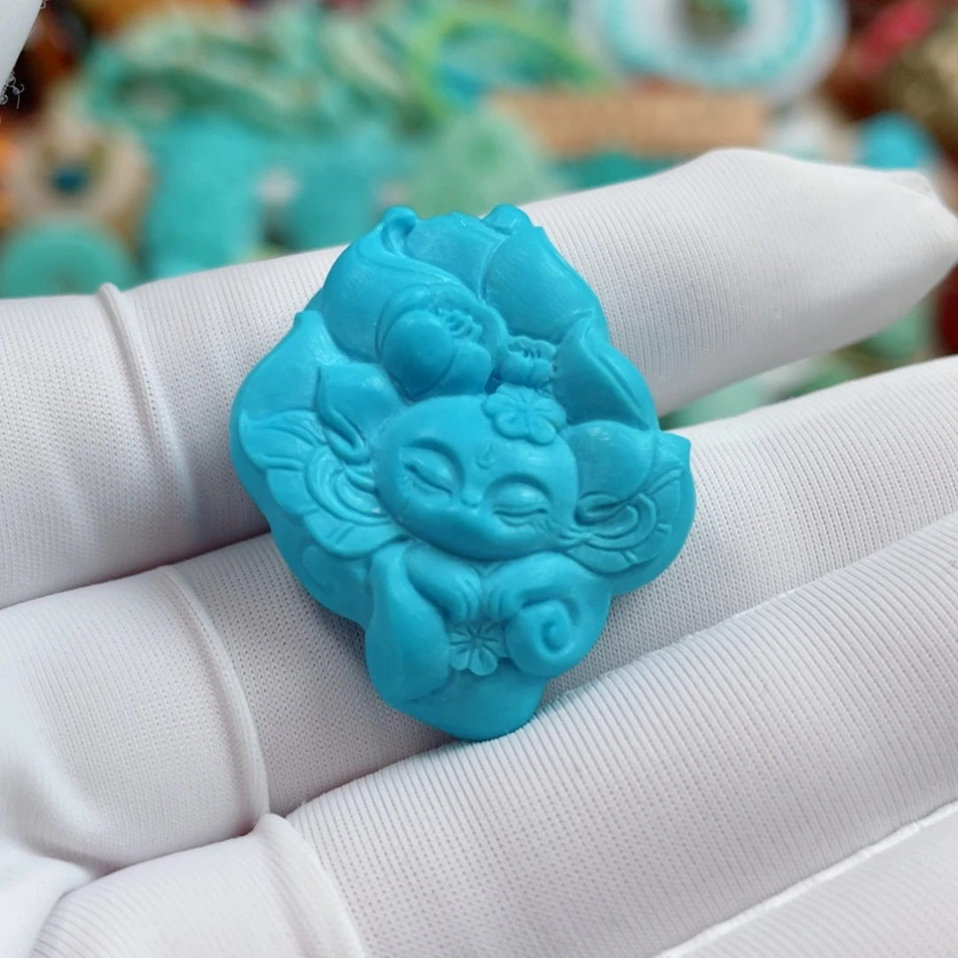 绿松石未镶嵌珠宝奇石