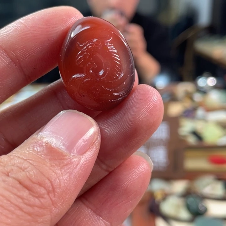 颈饰未镶嵌南红玛瑙