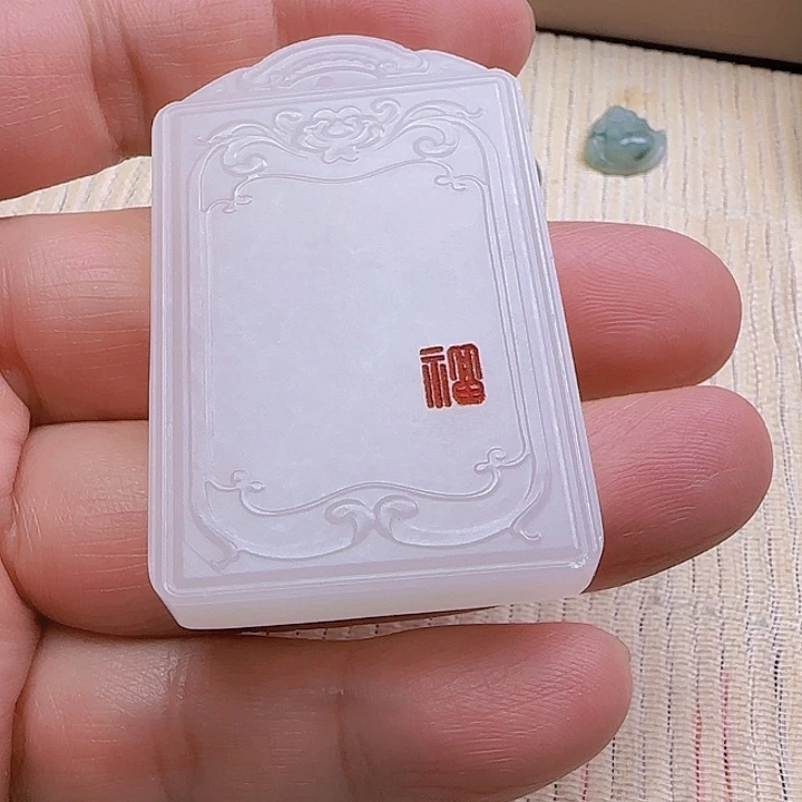 和田玉（糖玉）颈饰未镶嵌