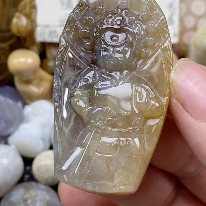 颈饰未镶嵌硅化珊瑚（珊瑚玉）
