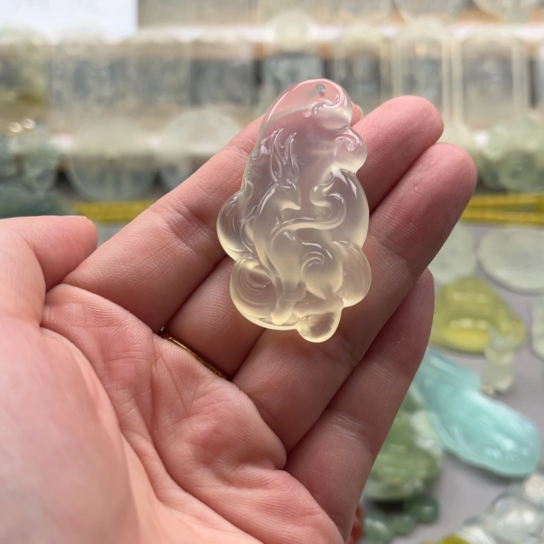 未镶嵌蛇纹石玉颈饰