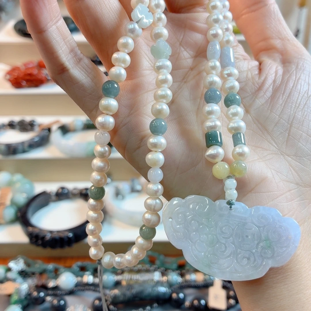 G***i翡翠未镶嵌手链手串