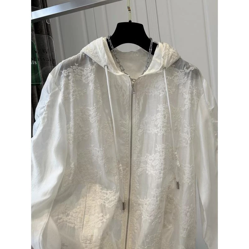 新款轻奢减龄透气休闲时尚百搭连帽刺绣抽绳防晒衣Y9021