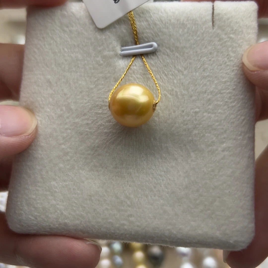 18K金镶嵌吊坠(不含链)海水珍珠11.6mm海水金珠路路通