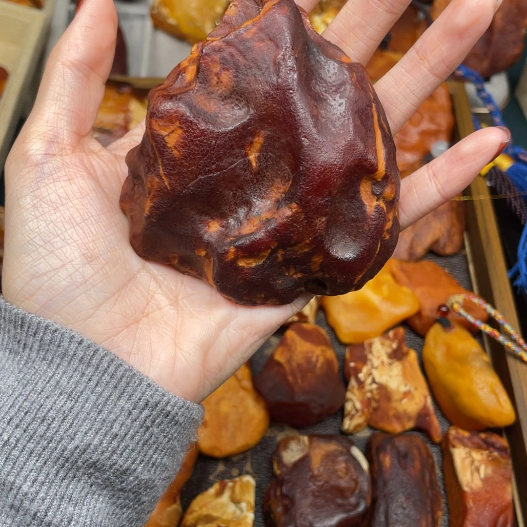 冷***秋琥珀未镶嵌珠宝奇石