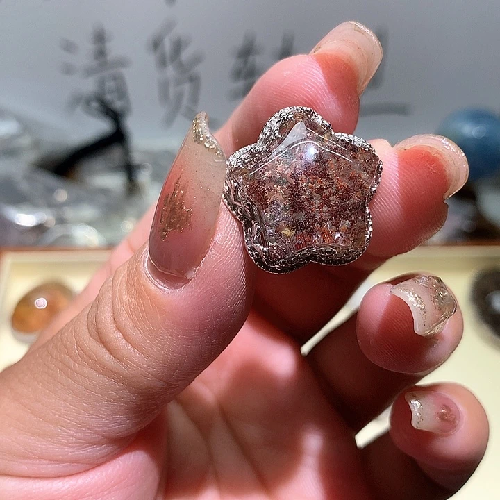 水晶魔盒银S925镶嵌水晶A****?