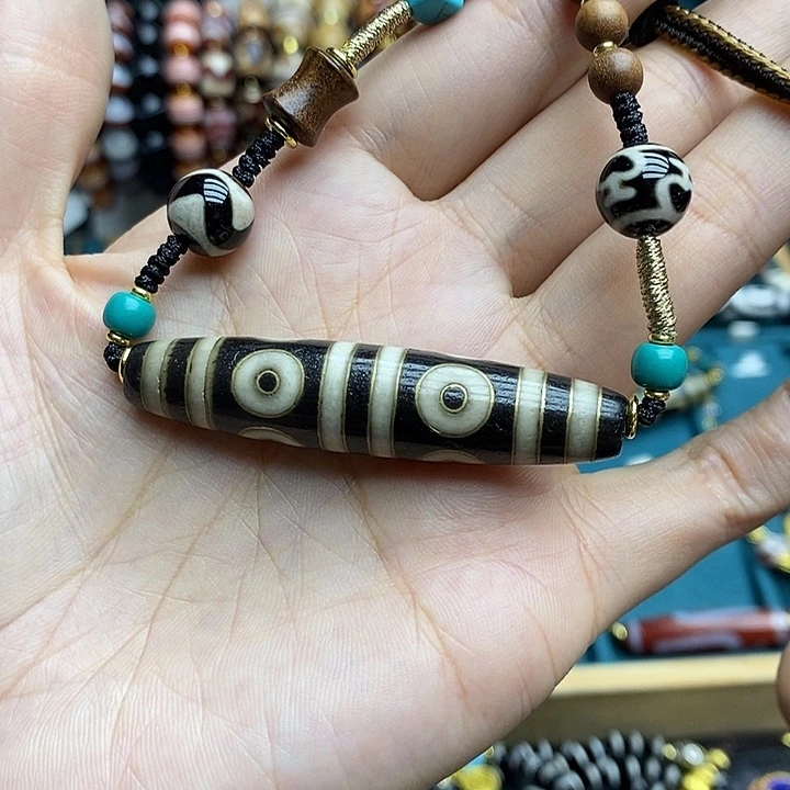 玛瑙/玉髓（覆膜）颈饰合金
