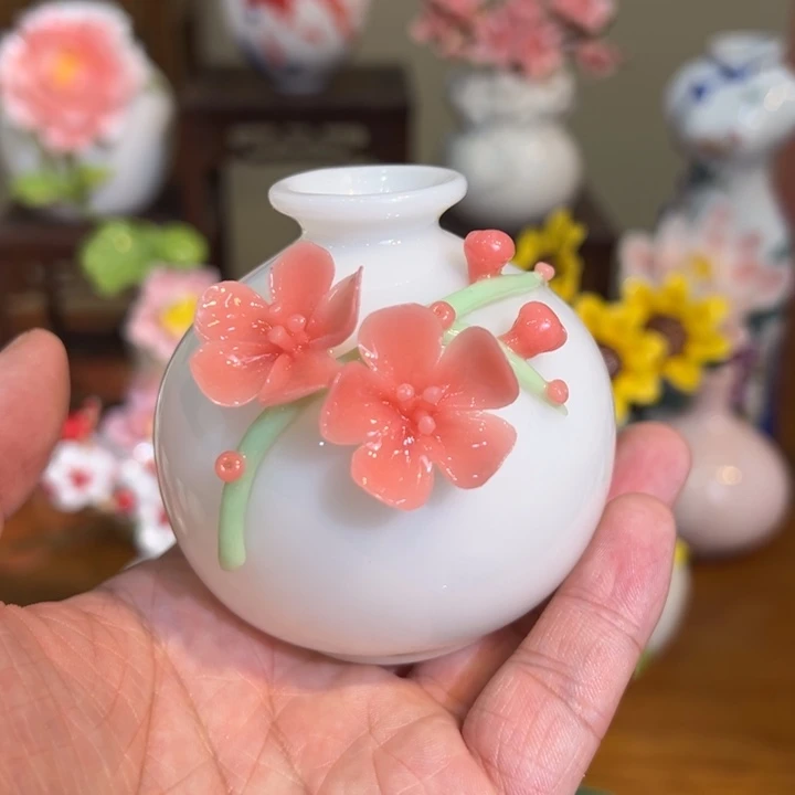 手工精致陶瓷摆件