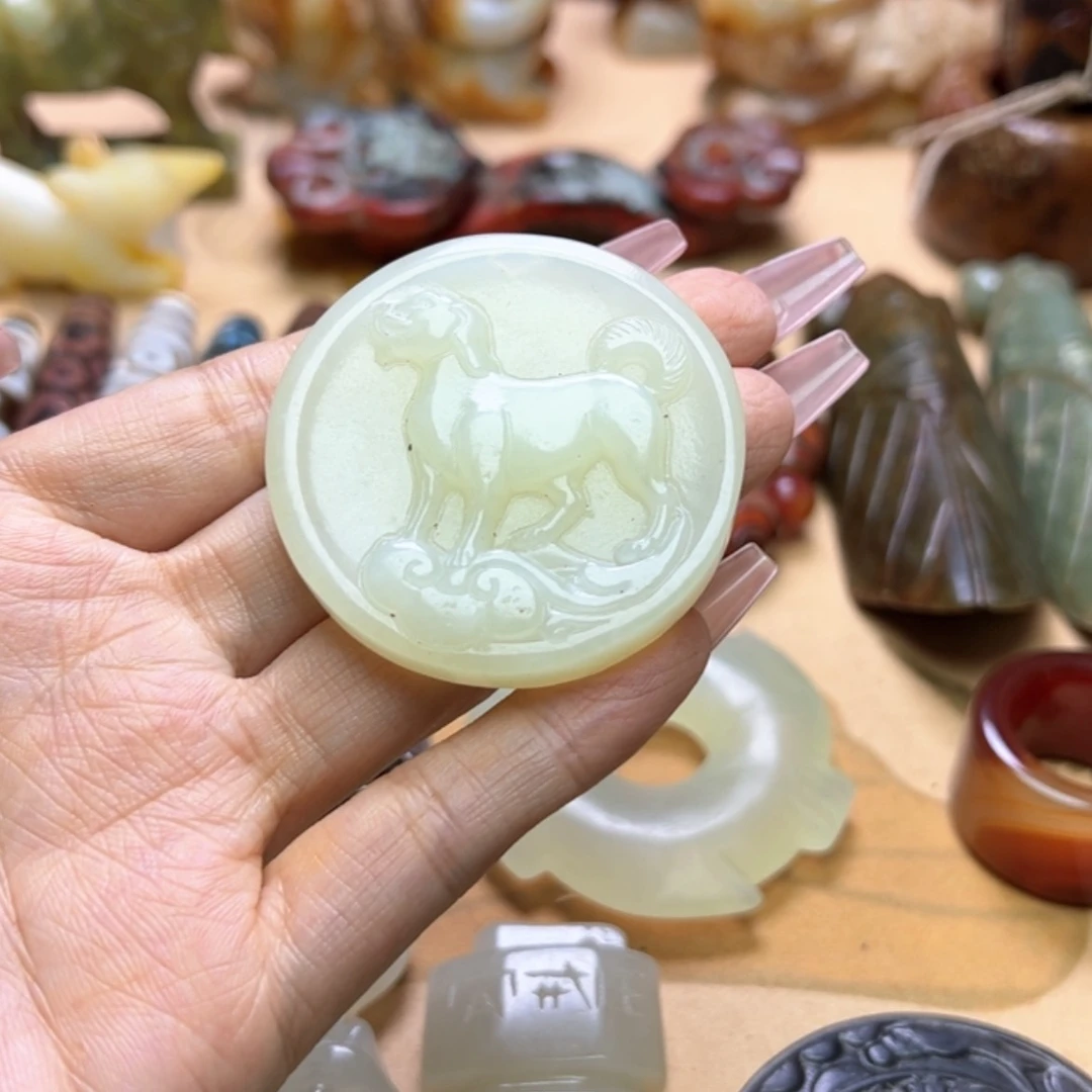 【闪购商品】蛇纹石玉颈饰未镶嵌