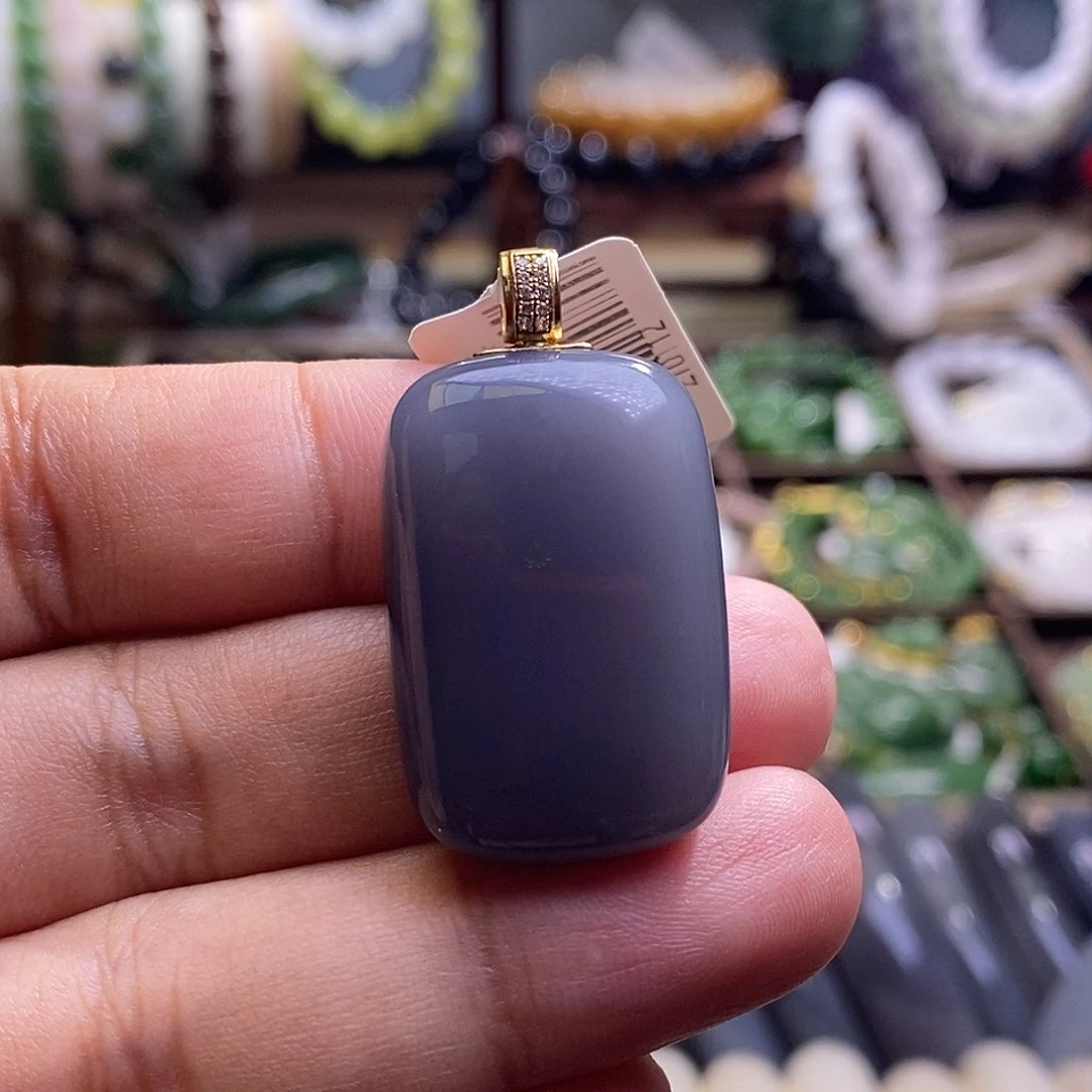 颈饰未镶嵌和田玉收藏级烟紫老矿料香芋紫金镶无事牌