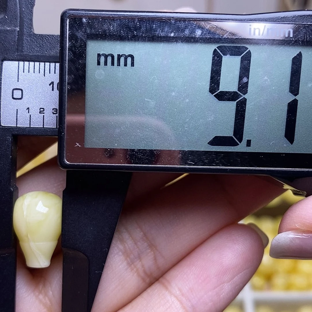 裸石琥珀未镶嵌蜜蜡三通