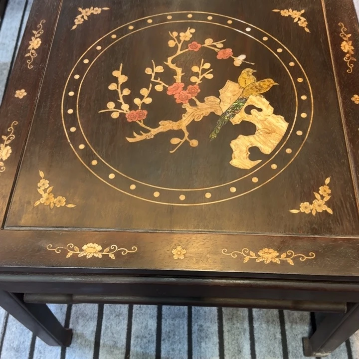 木檀木檀木桌子一个瑕疵