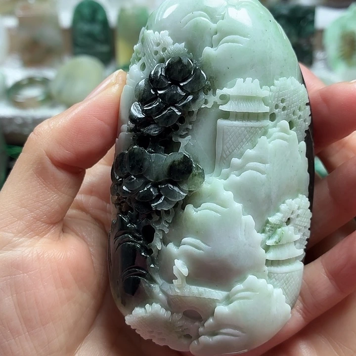 独山玉未镶嵌吊坠