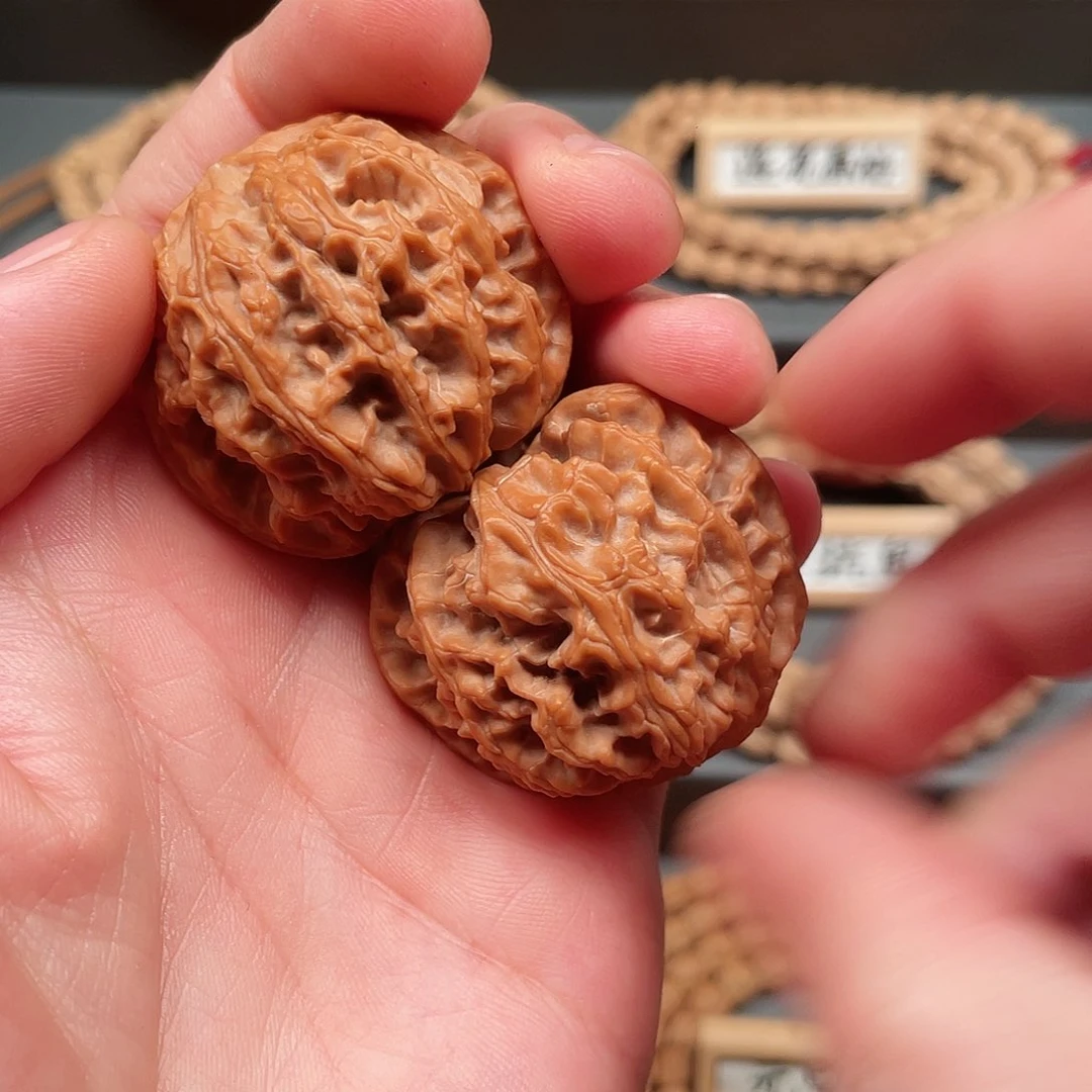 吊坠柏香籽/百香籽一**人