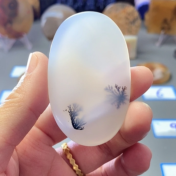 玛瑙/玉髓未镶嵌珠宝半成品