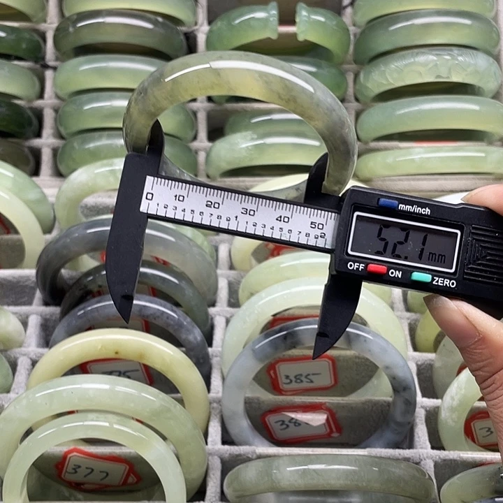 蛇纹石玉未镶嵌手镯363