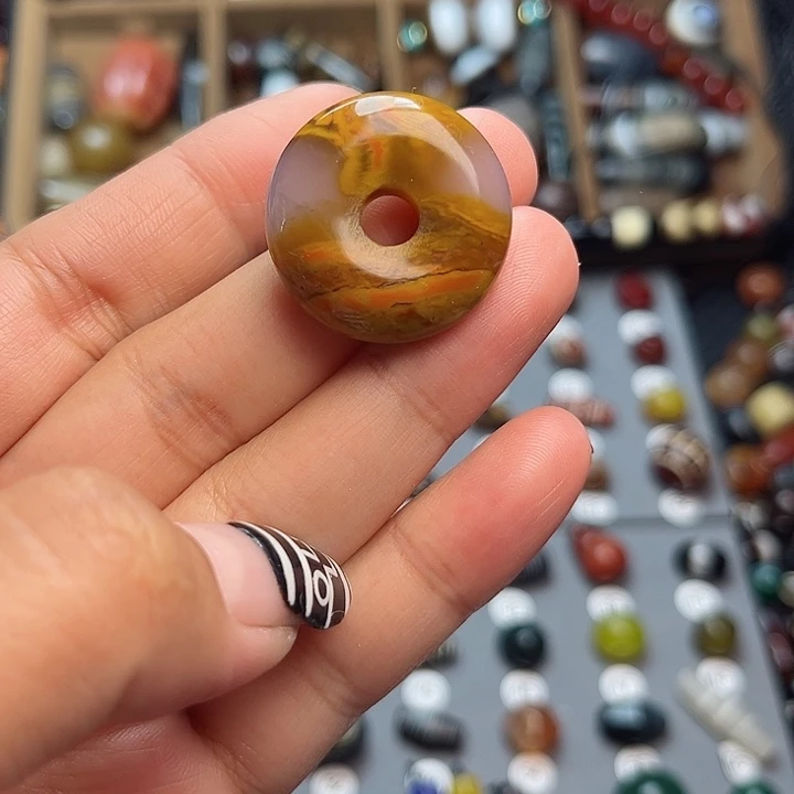 玛瑙/玉髓未镶嵌珠宝半成品