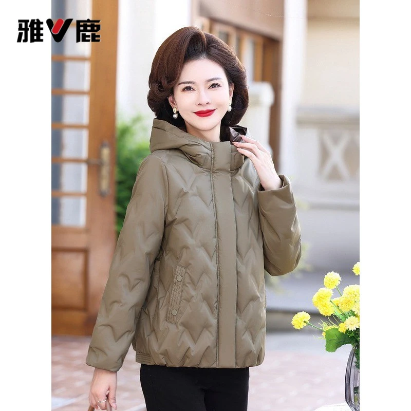 雅鹿妈妈装短款白鸭绒羽绒服女时尚轻薄高端洋气冬季小个子中老年