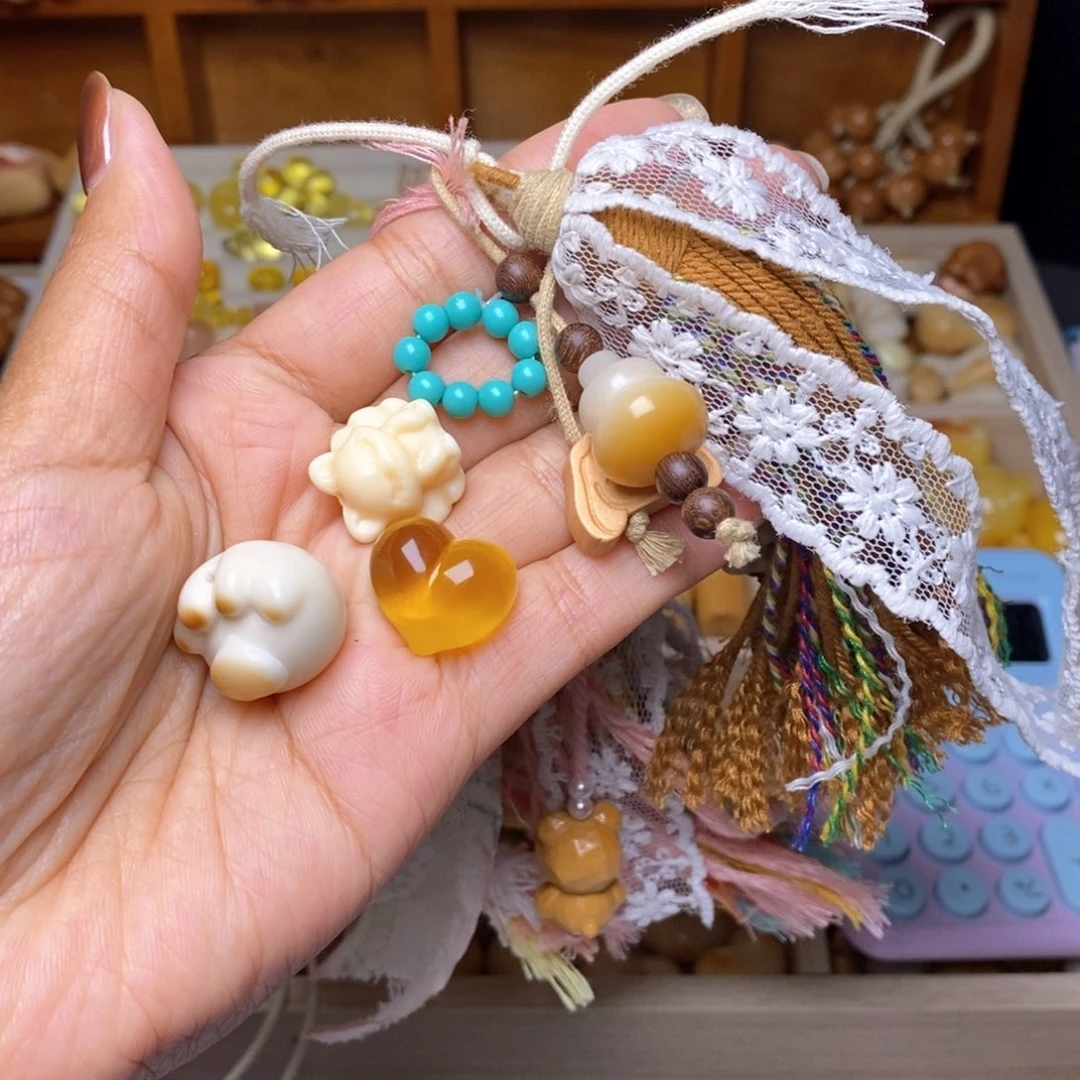 猴头核桃手串2.18蜜心猫爪绿跑九尾狐焦糖玛奇朵