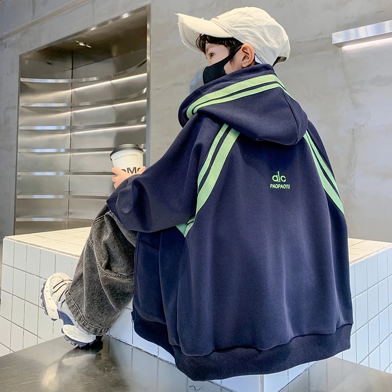 男童外套春秋款2025新款痞帅儿童装秋季连帽运动服中大童男孩秋装