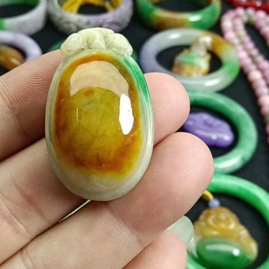 翡翠未镶嵌挂件翡翠