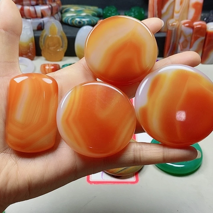 未镶嵌颈饰玛瑙/玉髓天*