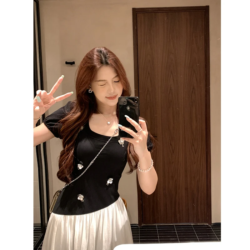 甜辣多多【卡米莉亚】方领通勤气质连衣裙女夏季2025新款显瘦长裙