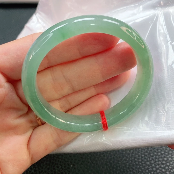 翡翠手镯未镶嵌53贵妃