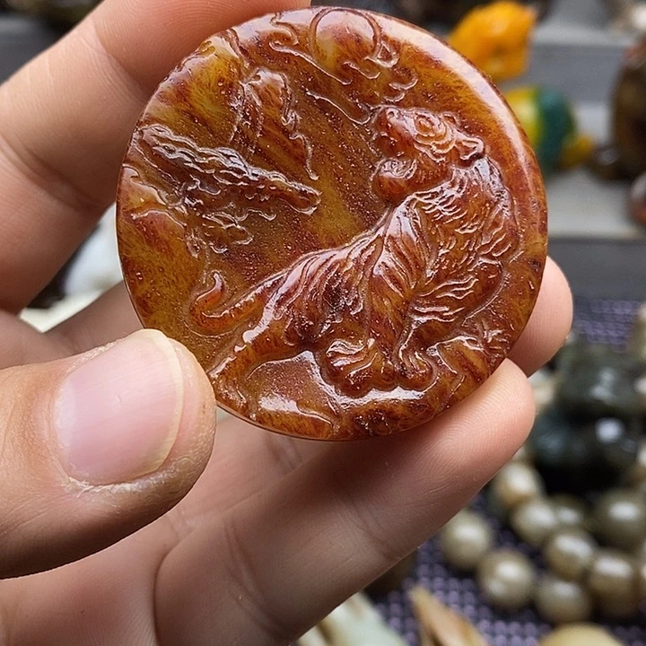 未镶嵌蛇纹石玉颈饰