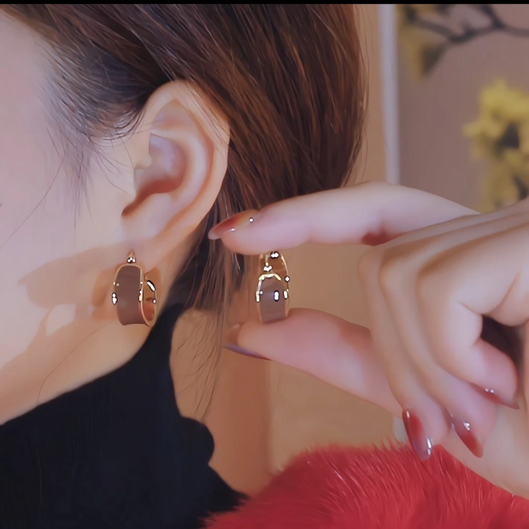 铜合金耳饰 秋冬气质小众轻奢高级感复古滴釉耳扣百搭耳饰优雅