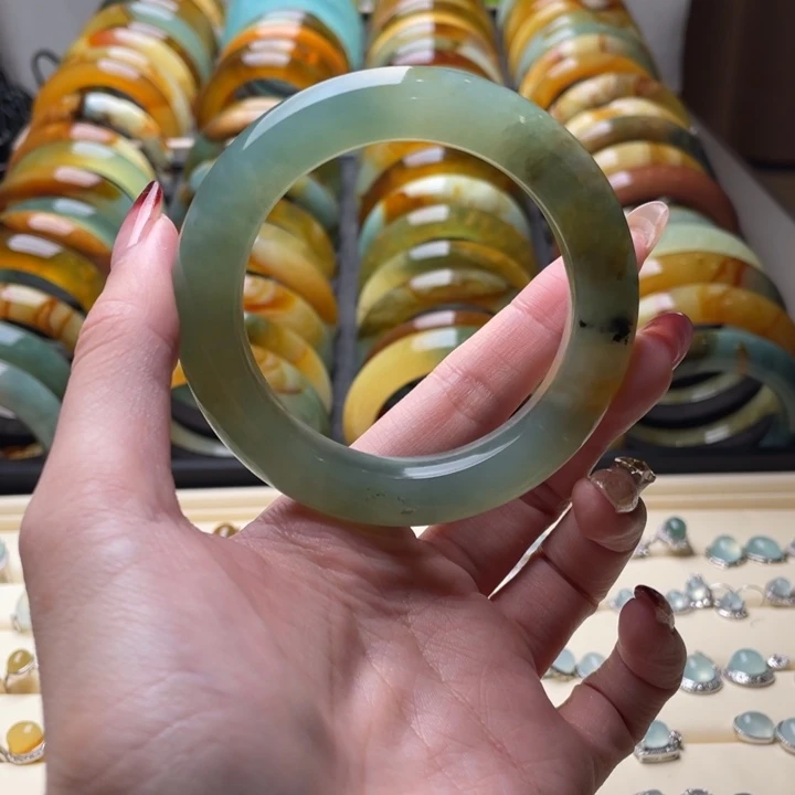 蛇纹石玉手镯未镶嵌55
