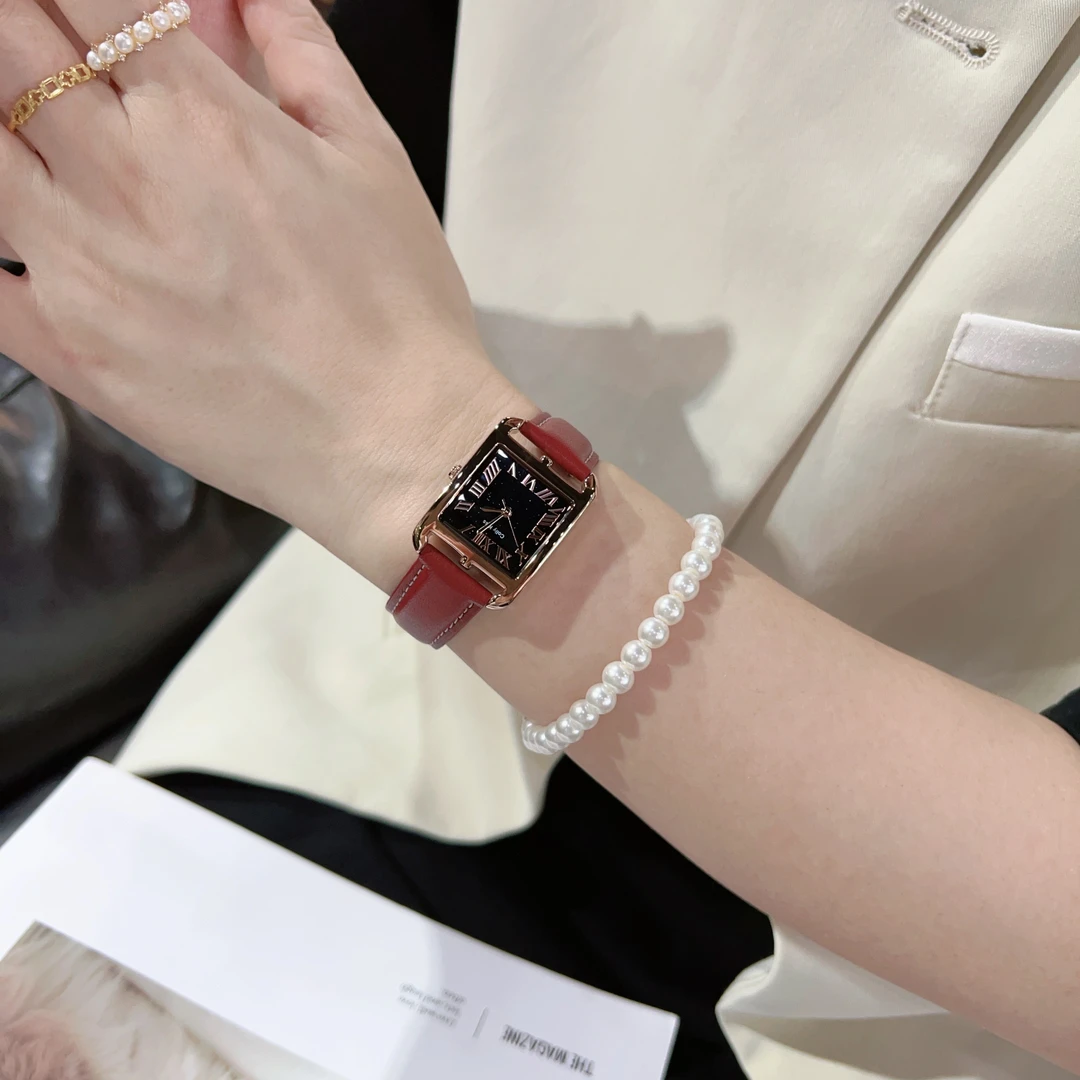 Coliy Kiss星空面小方表简约罗马数字面轻奢防水手表时尚女士腕表