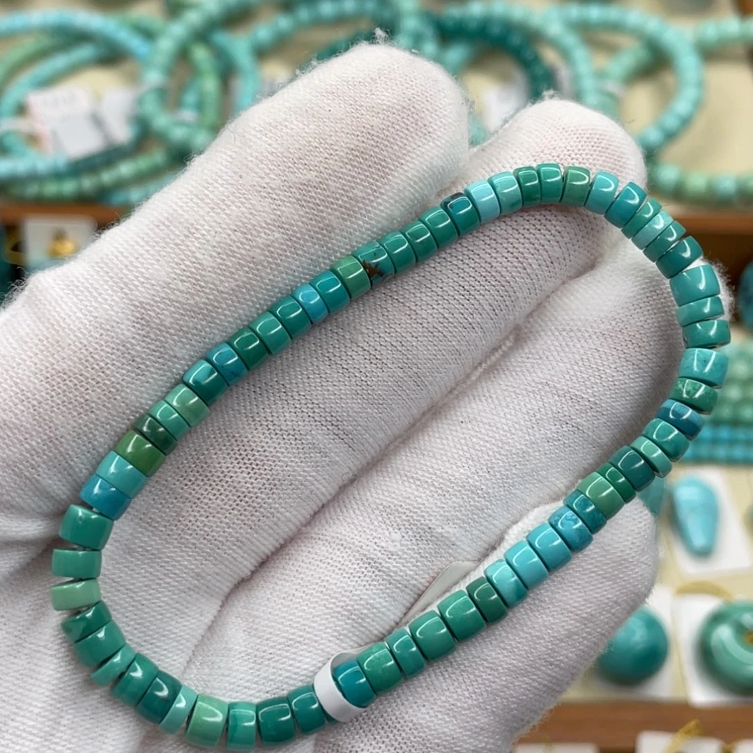 绿松石未镶嵌颈饰