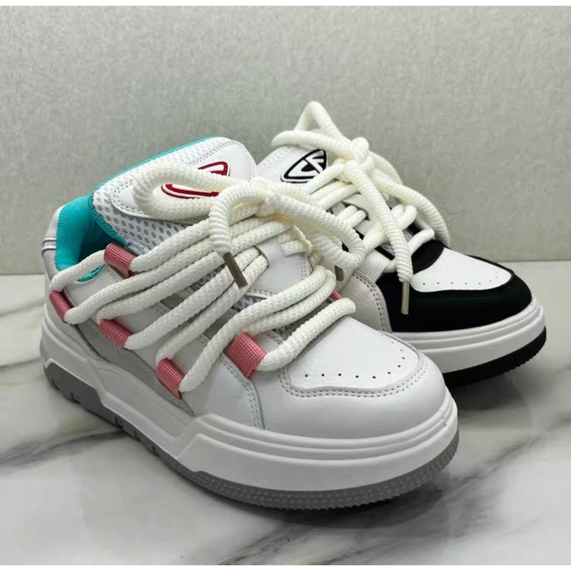 【伊伊】面包鞋女2024新款透气小白鞋小众厚底老爹运动休闲滑板鞋