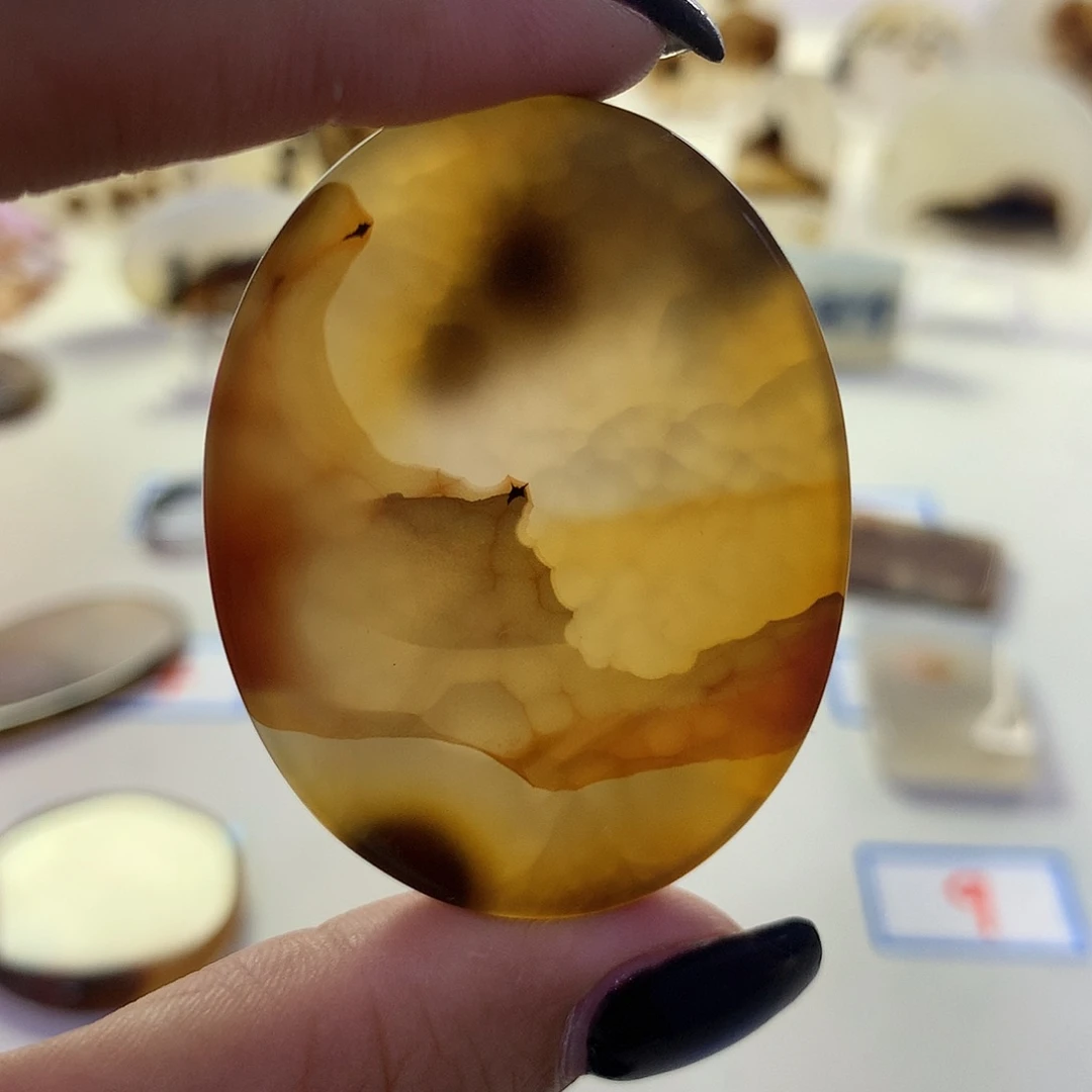 玛瑙/玉髓颈饰未镶嵌